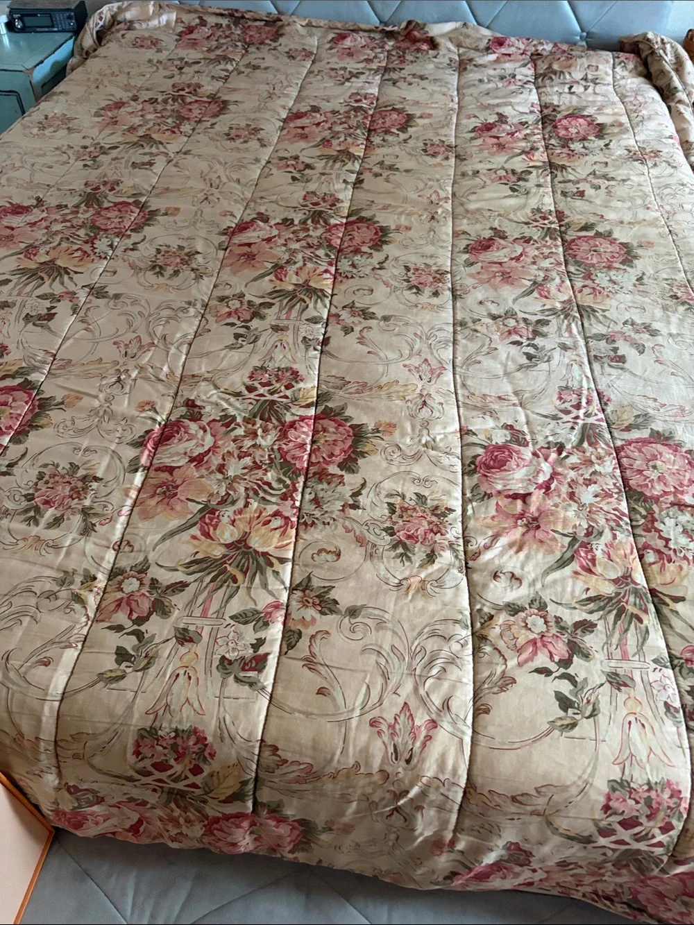 Ralph Lauren Floral Cream Comforter with Pink and Green Accents vintage rare